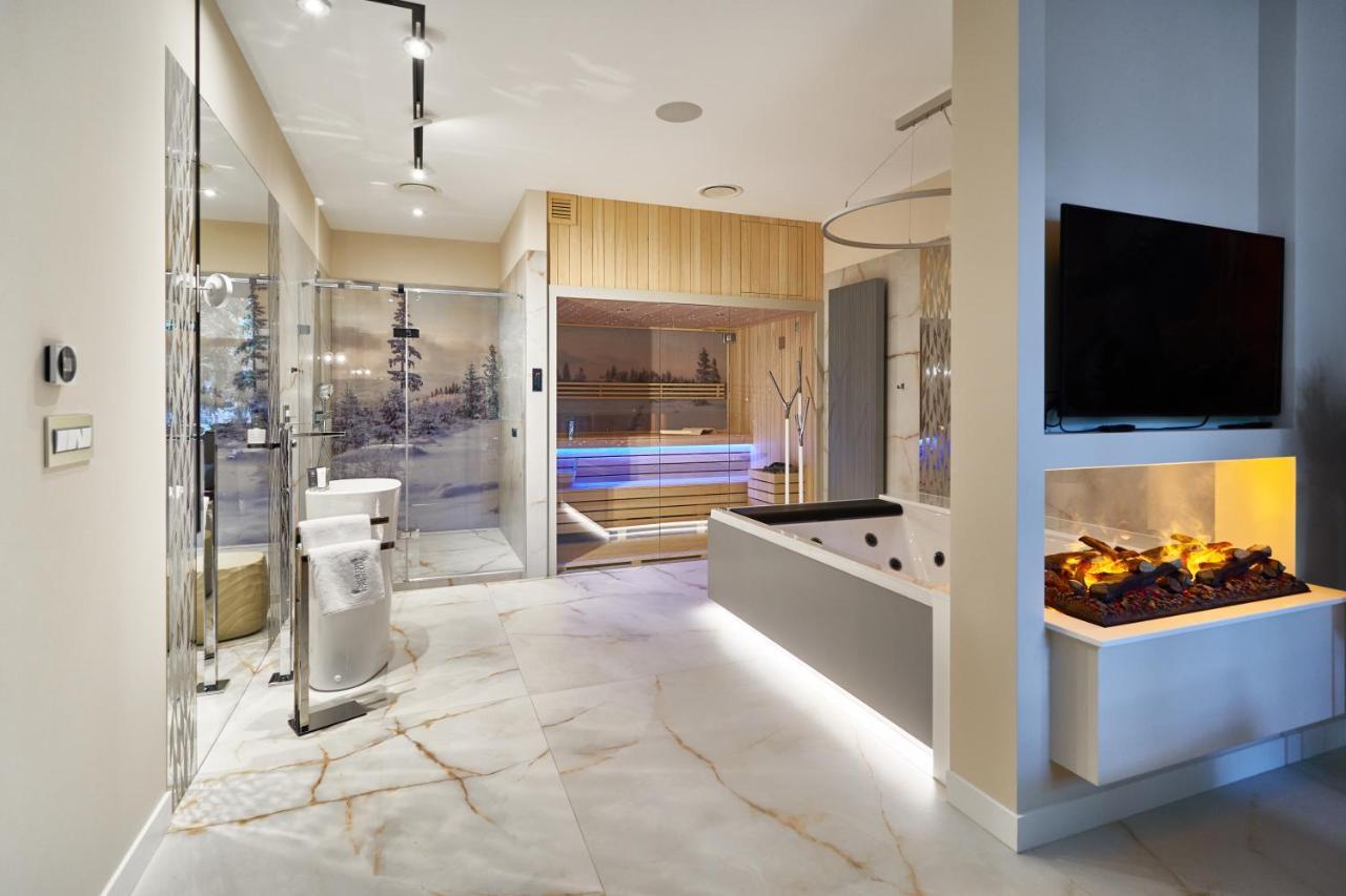 Pietryna Apartments Luxury - Sauna , Jacuzzi , Bezposrednio Przy Ul Piotrkowskiej Лодз Екстериор снимка