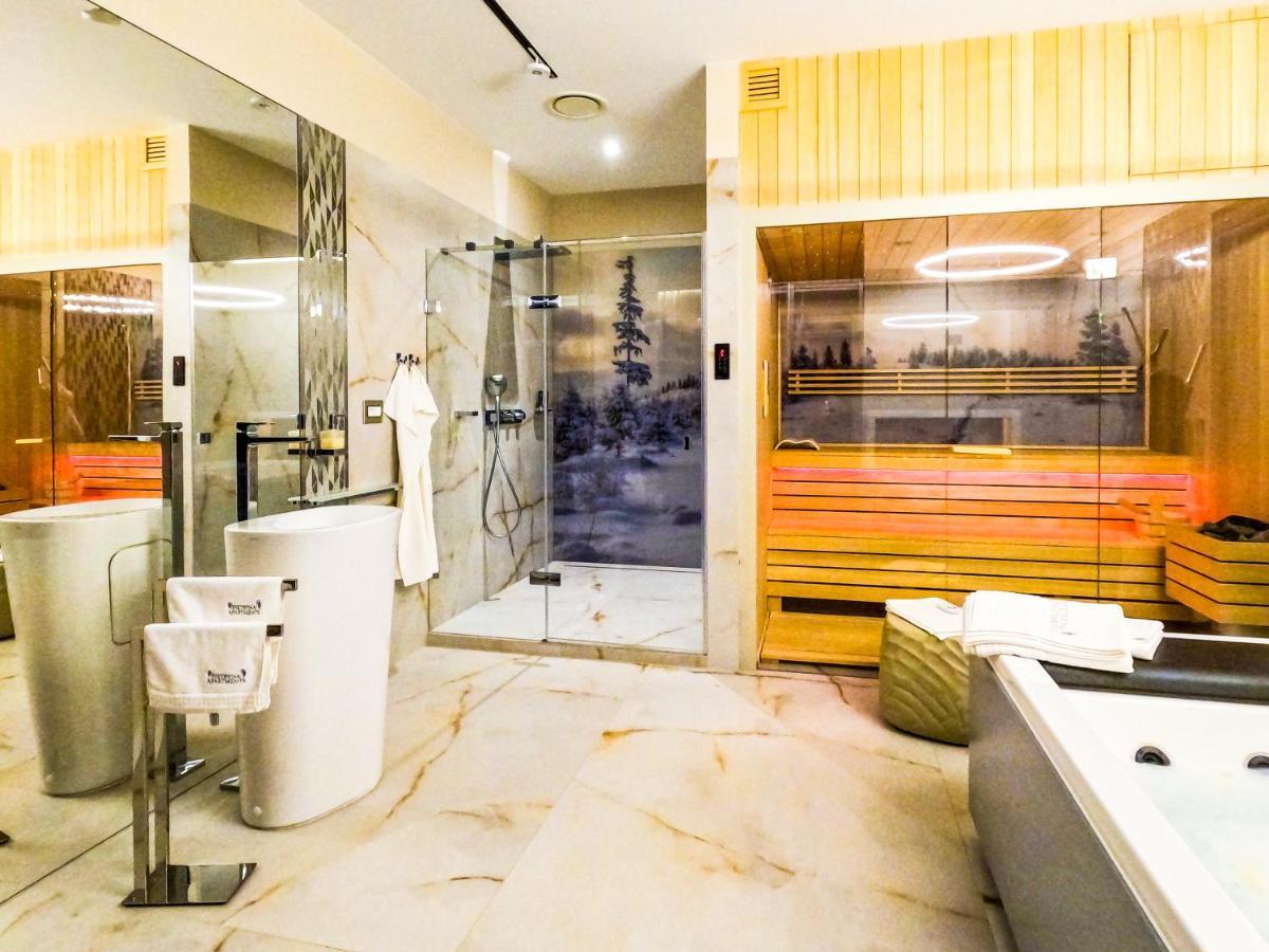 Pietryna Apartments Luxury - Sauna , Jacuzzi , Bezposrednio Przy Ul Piotrkowskiej Лодз Екстериор снимка