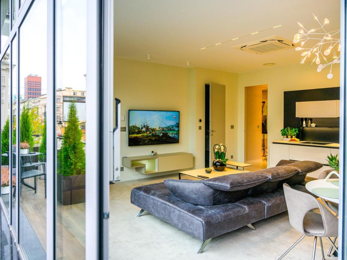 Pietryna Apartments Luxury - Sauna , Jacuzzi , Bezposrednio Przy Ul Piotrkowskiej Лодз Екстериор снимка