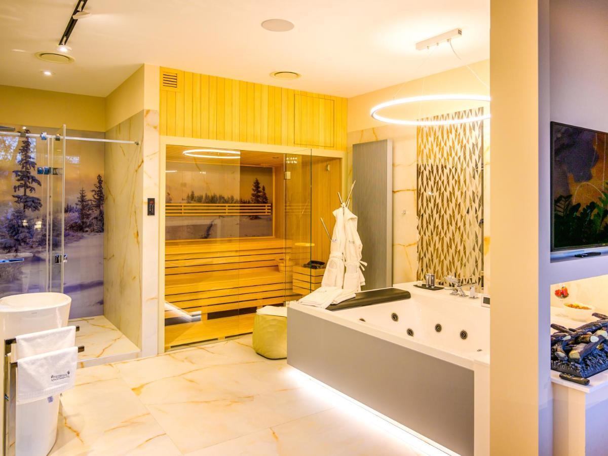 Pietryna Apartments Luxury - Sauna , Jacuzzi , Bezposrednio Przy Ul Piotrkowskiej Лодз Екстериор снимка