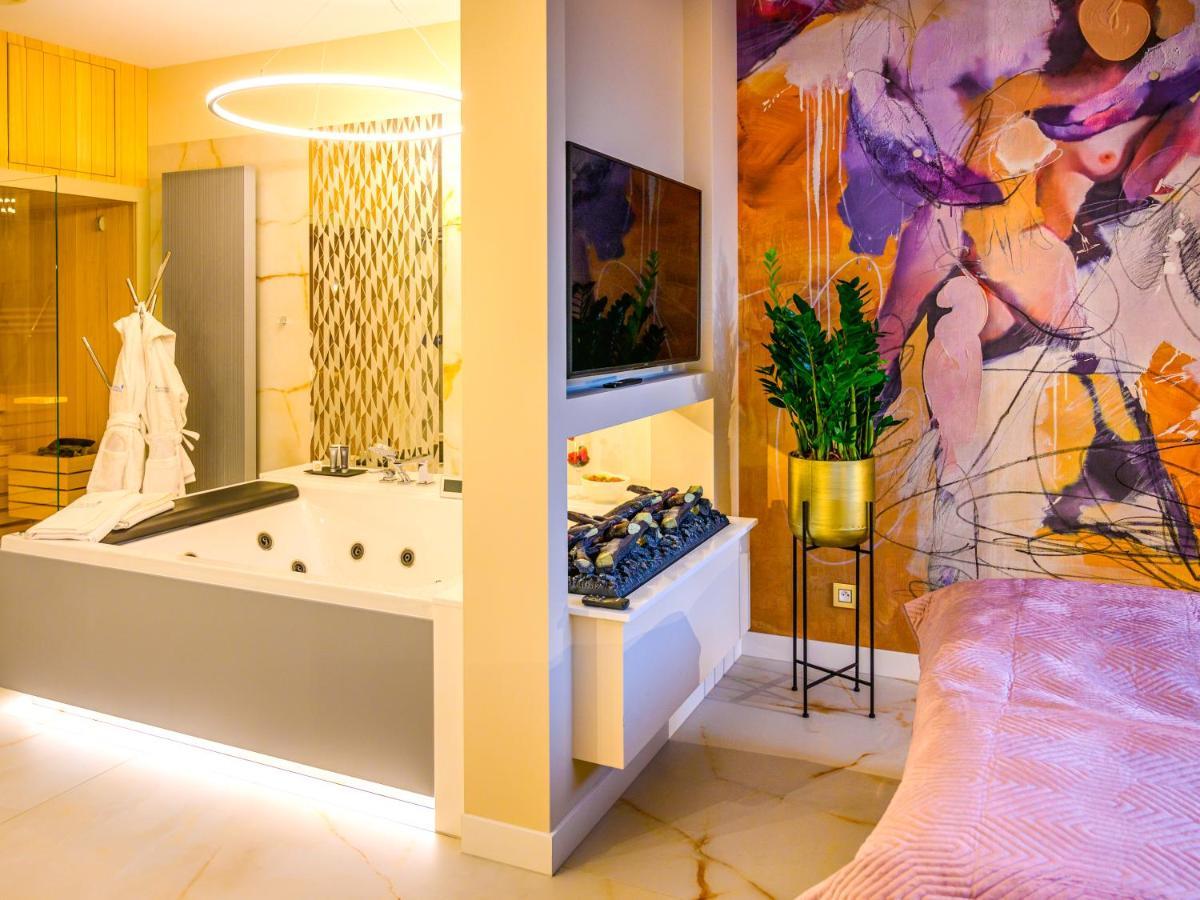Pietryna Apartments Luxury - Sauna , Jacuzzi , Bezposrednio Przy Ul Piotrkowskiej Лодз Екстериор снимка